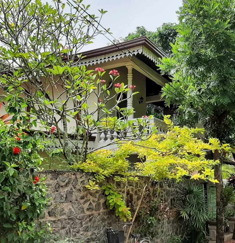 Blick vom Ayurveda-Zentrum SriAliya zur Ferienvilla